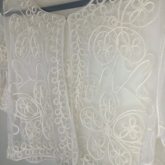 White Sheer Corded Embroidered Mesh Crop Top Floral Lace Bolero EUC - Picture 2 of 4